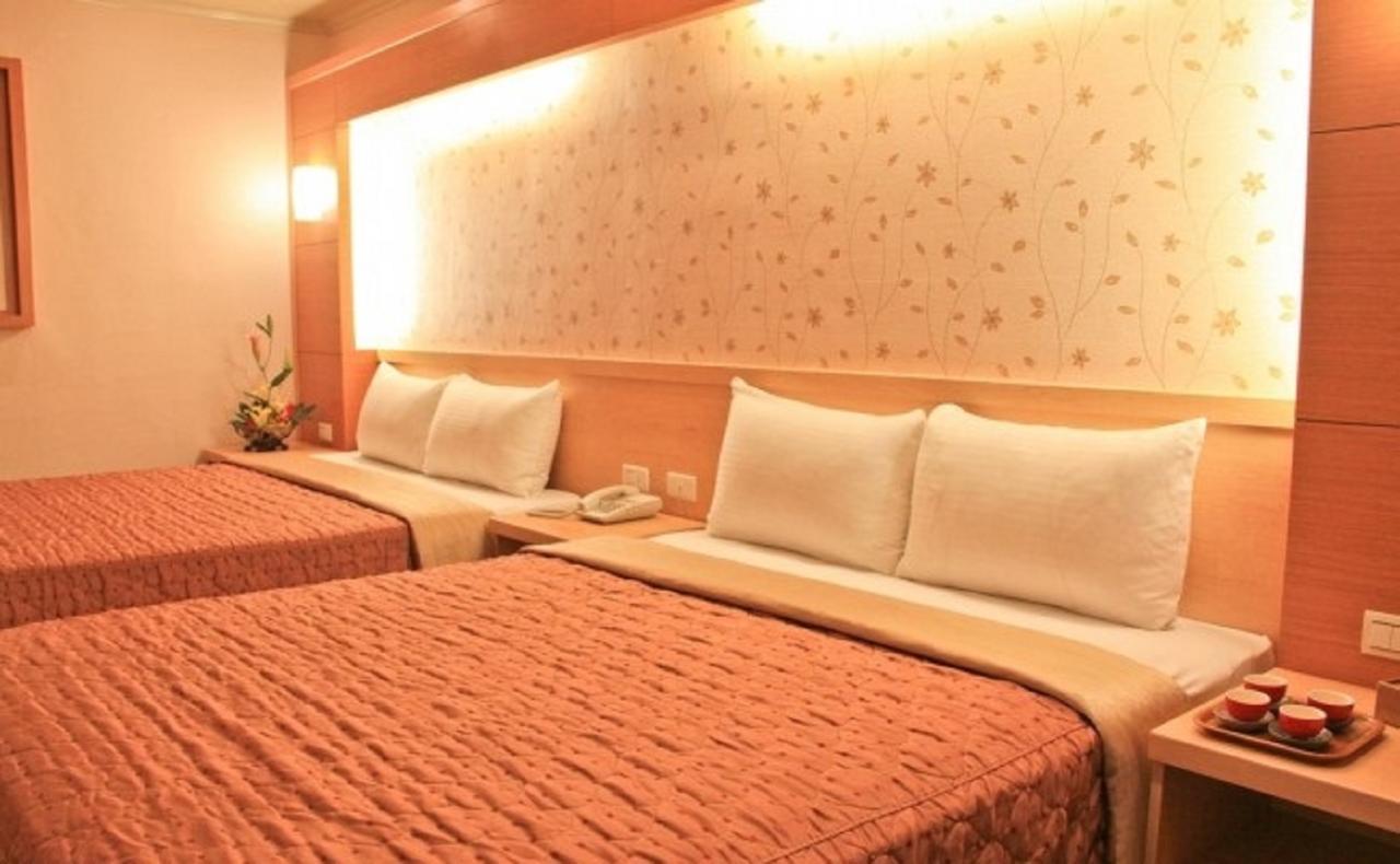 Red Cabin Inn Taipei Exterior photo